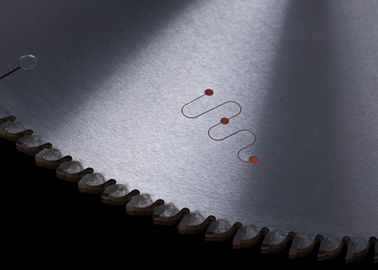 كتر البلاستيك / الألومنيوم قطع شفرة منشار دائري مع نصائح Ceratizit 450MM